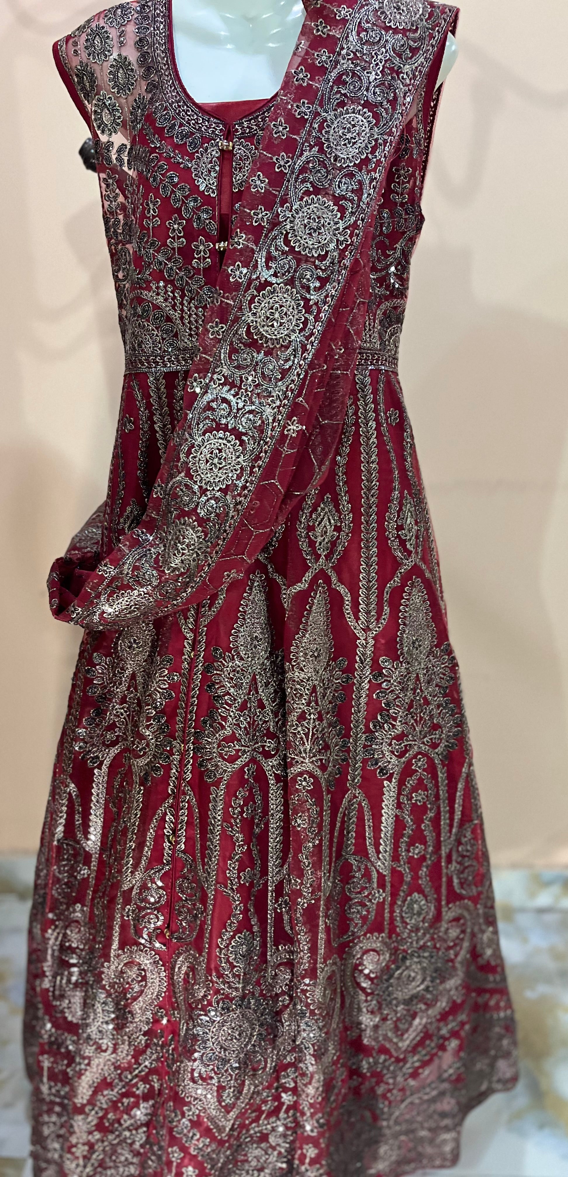 Luxury fully embroidered semi stitched 4 piece maxi.